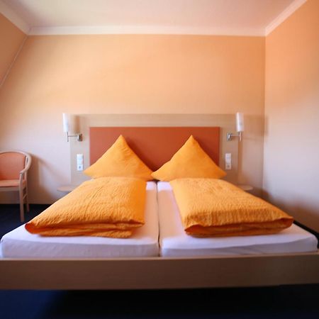 Hotel Linde Pfalz Silz  Экстерьер фото